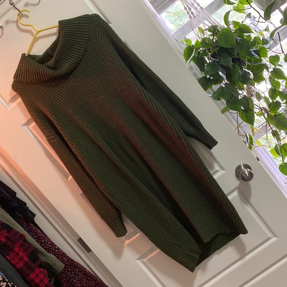 Fashion Nova turtle neck sweater dress - Picture 1 of 2